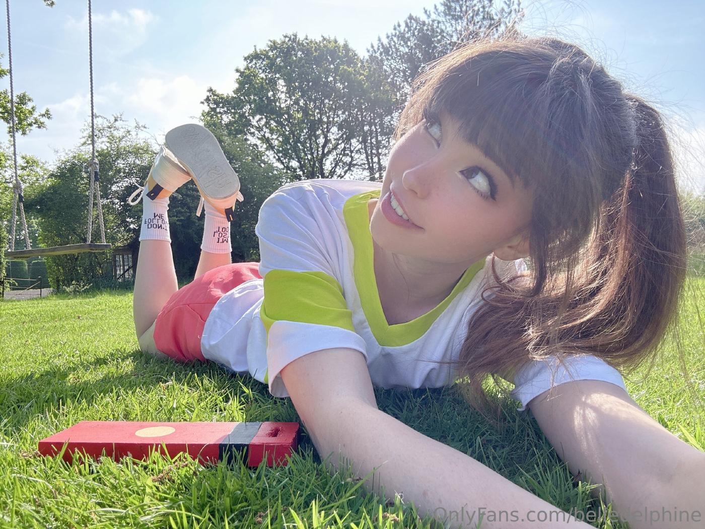 belle delphine chihiro cosplay outdoor onlyfans set leaked 7