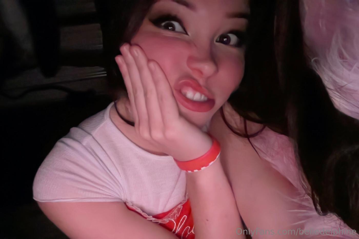 belle delphine cute laptop selfies onlyfans set leaked fztckg