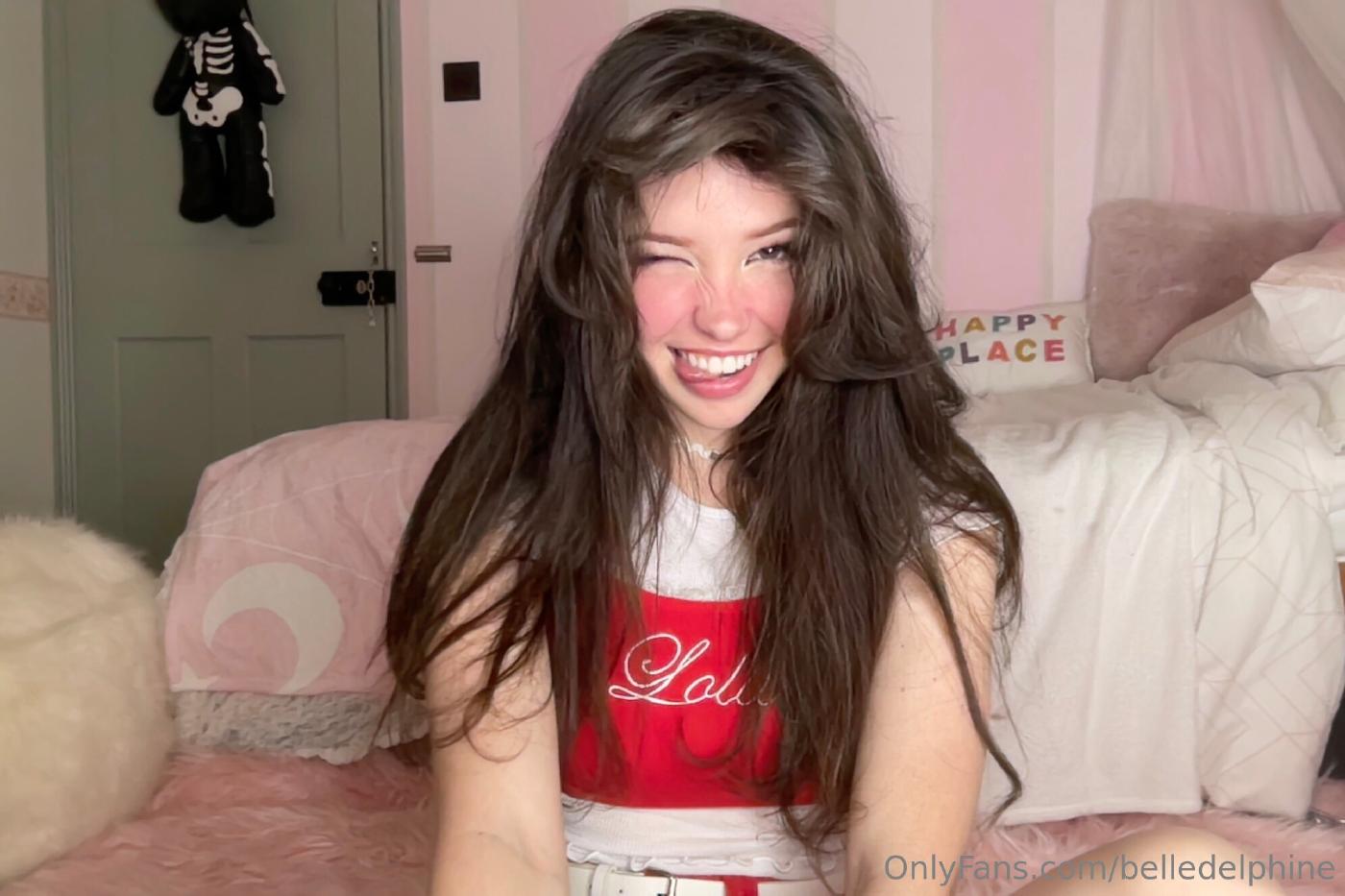 belle delphine cute laptop selfies onlyfans set leaked