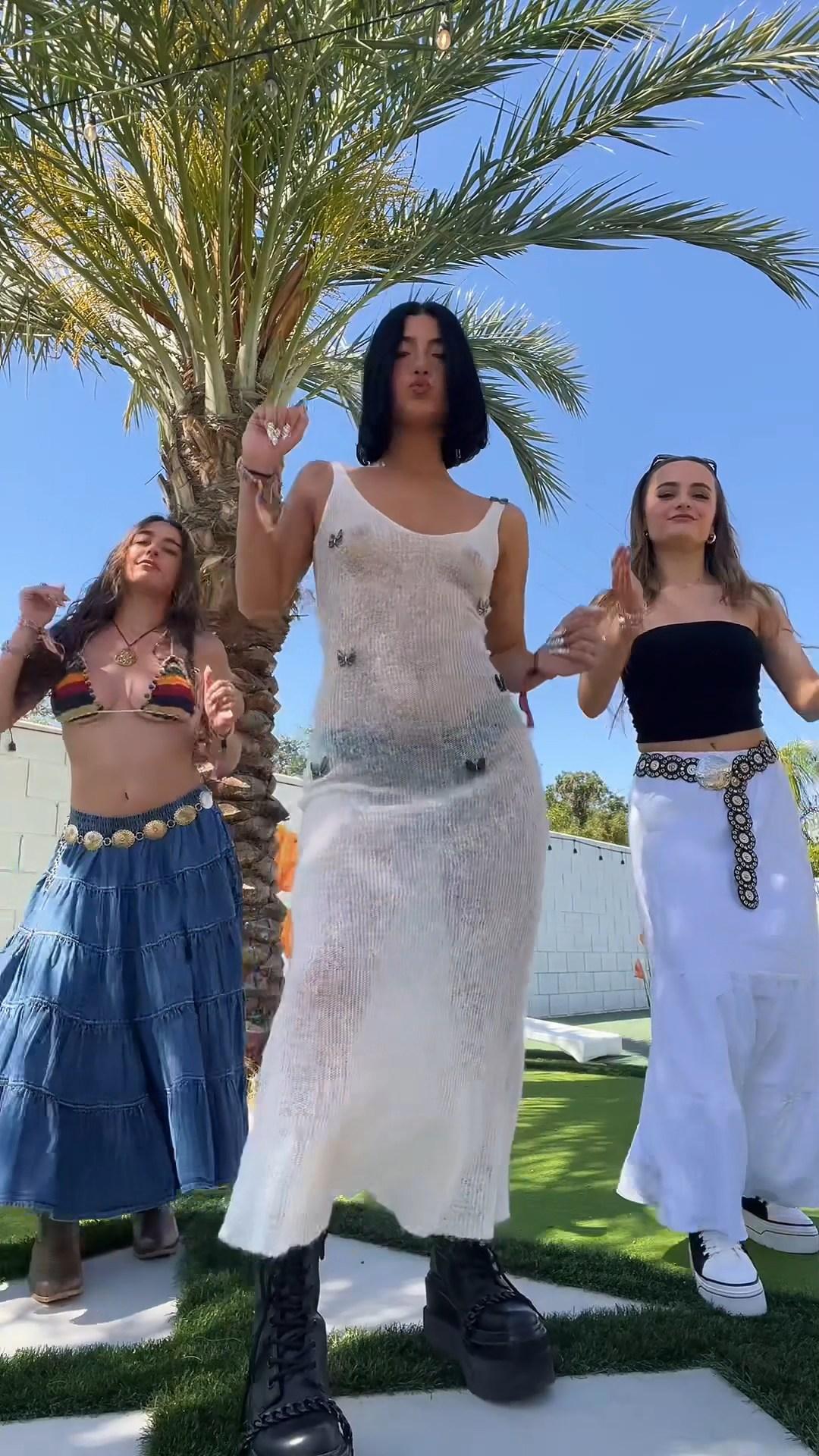 charli damelio nude tits see through video leaked khkepv