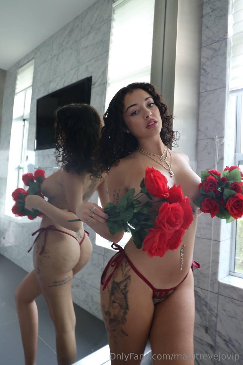 malu_trevejo_nude_topless_roses_onlyfans_set_leaked-jgbnoh malu trevejo nude topless roses onlyfans set leaked jgbnoh