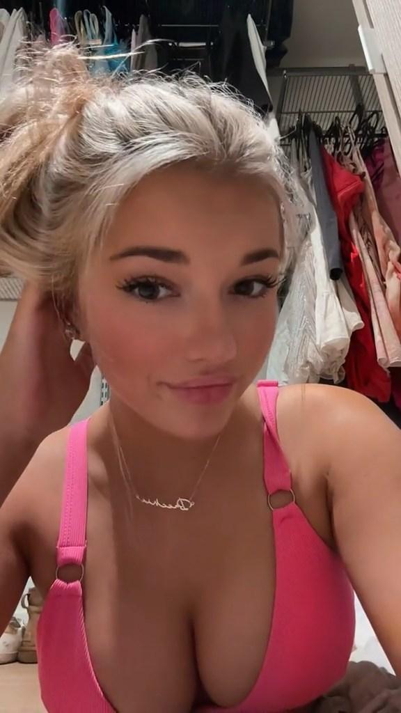 breckie_hill_bra_cleavage_selfie_onlyfans_video_leaked-uihauu breckie hill bra cleavage selfie onlyfans video leaked uihauu