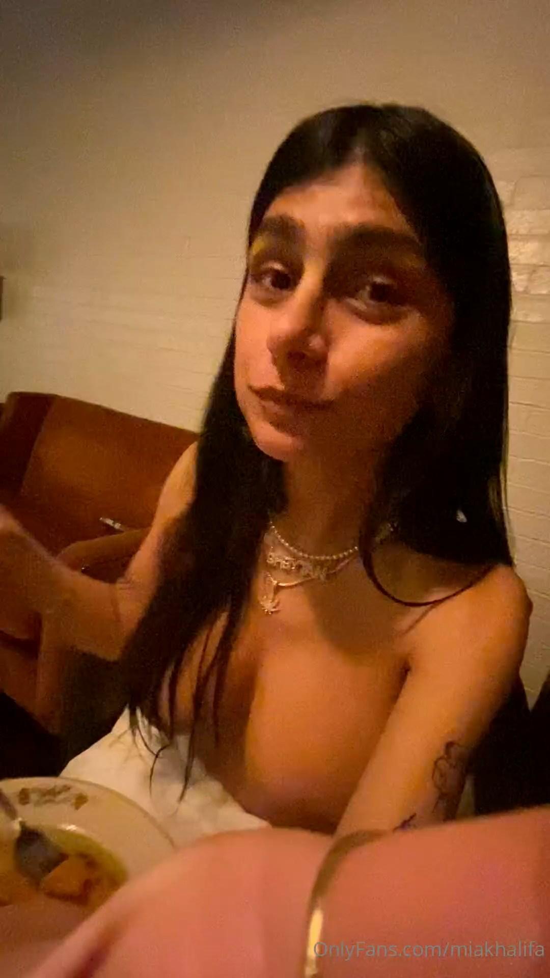 mia khalifa nude dinner onlyfans livestream leaked mpzkoe