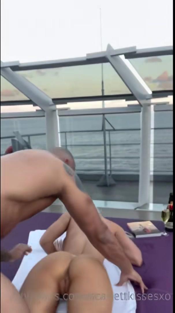 scarlettkissesxo_nude_outdoor_sex_onlyfans_video_leaked-faowke scarlettkissesxo nude outdoor sex onlyfans video leaked faowke