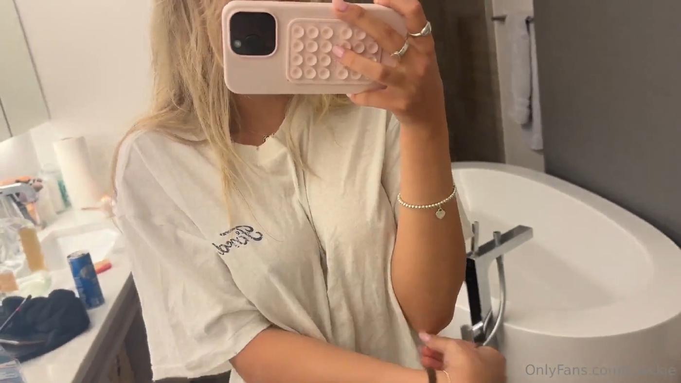 breckie hill nipple pokies bounce onlyfans video leaked ounyia