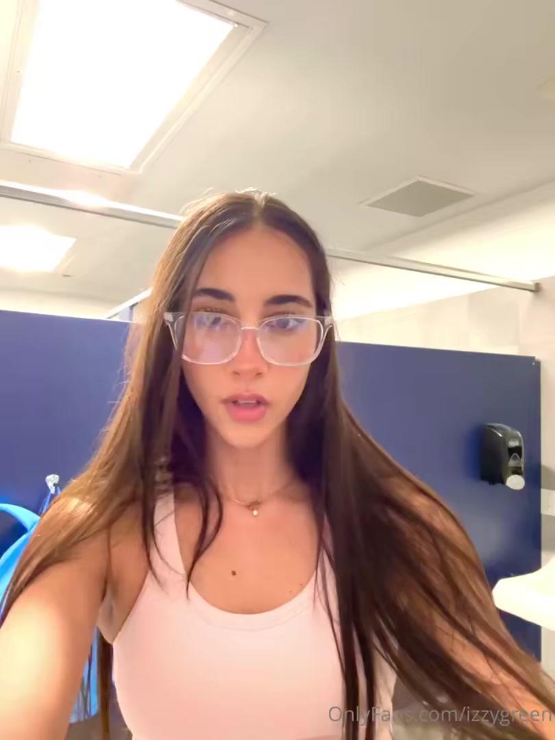 izzy green nude dildo masturbation onlyfans video leaked pthepp