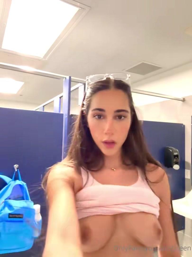 izzy green nude dildo masturbation onlyfans video leaked qmkvaf