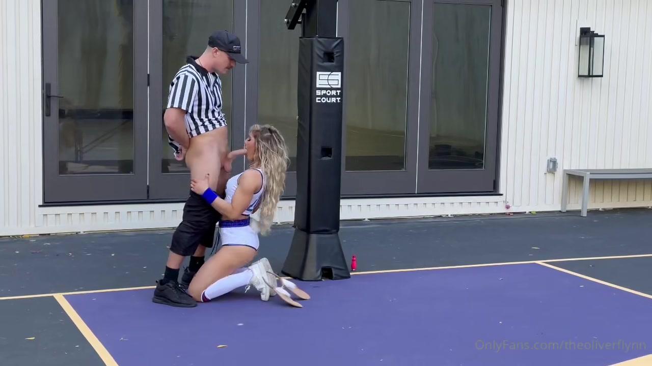 livvalittle cosplay outdoor blowjob onlyfans video leaked ggnebj