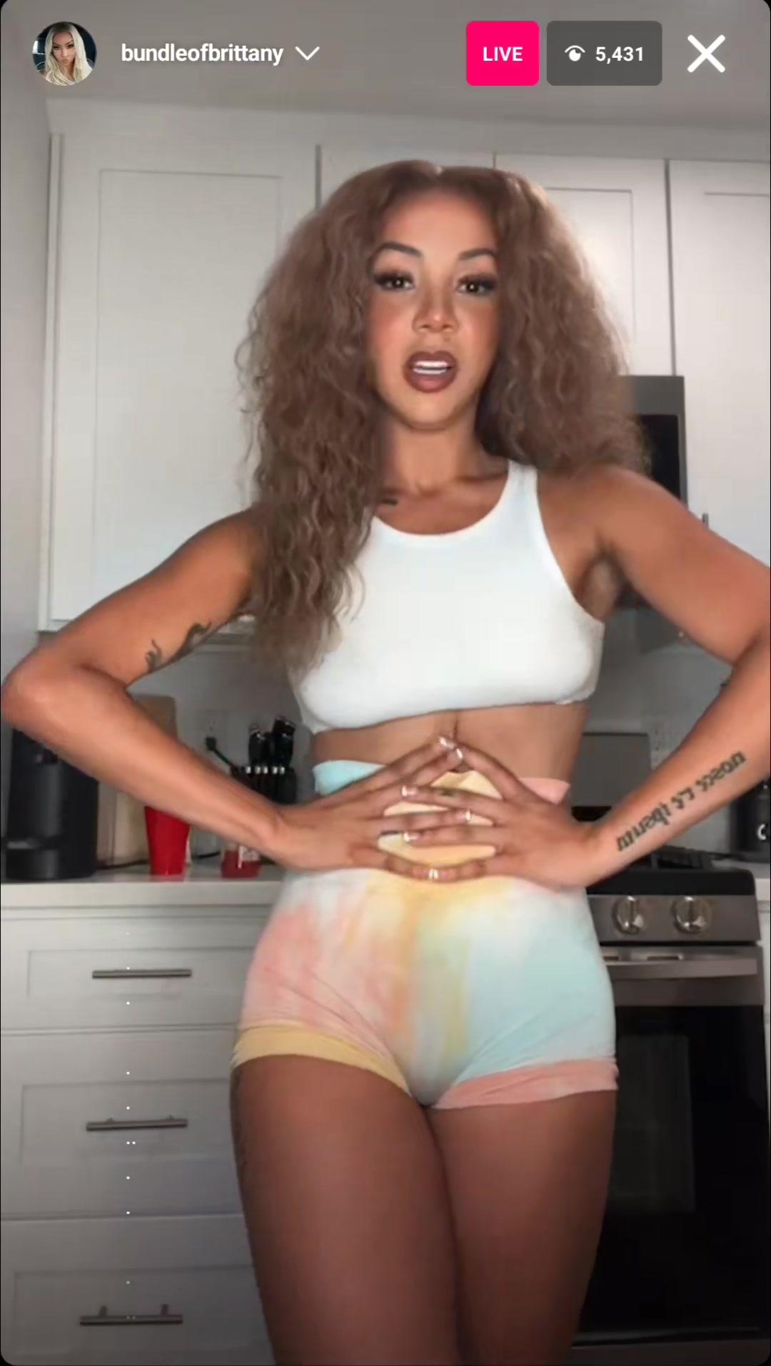 brittany renner talks tits and pussy livestream leaked
