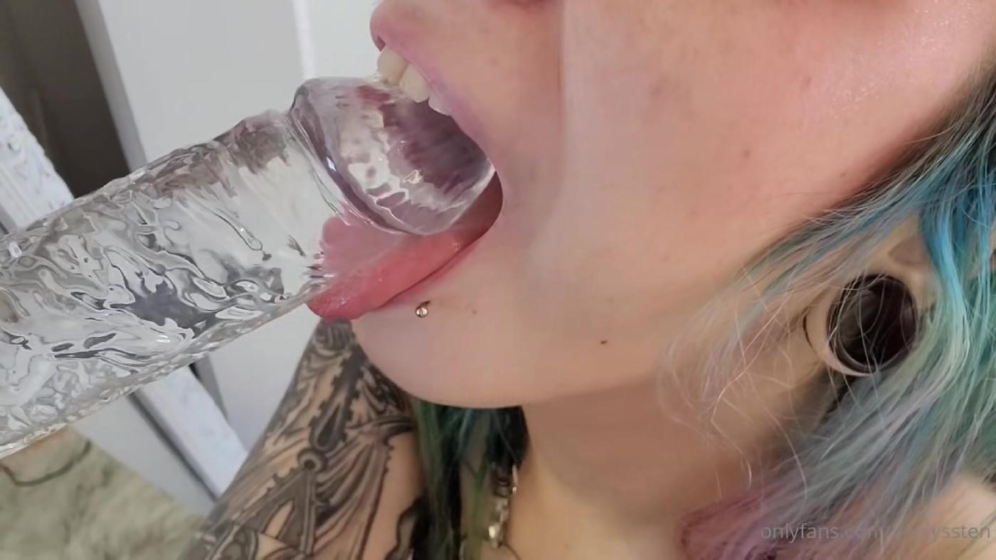 heylyssten dildo blowjob close up onlyfans video leaked lrohwf