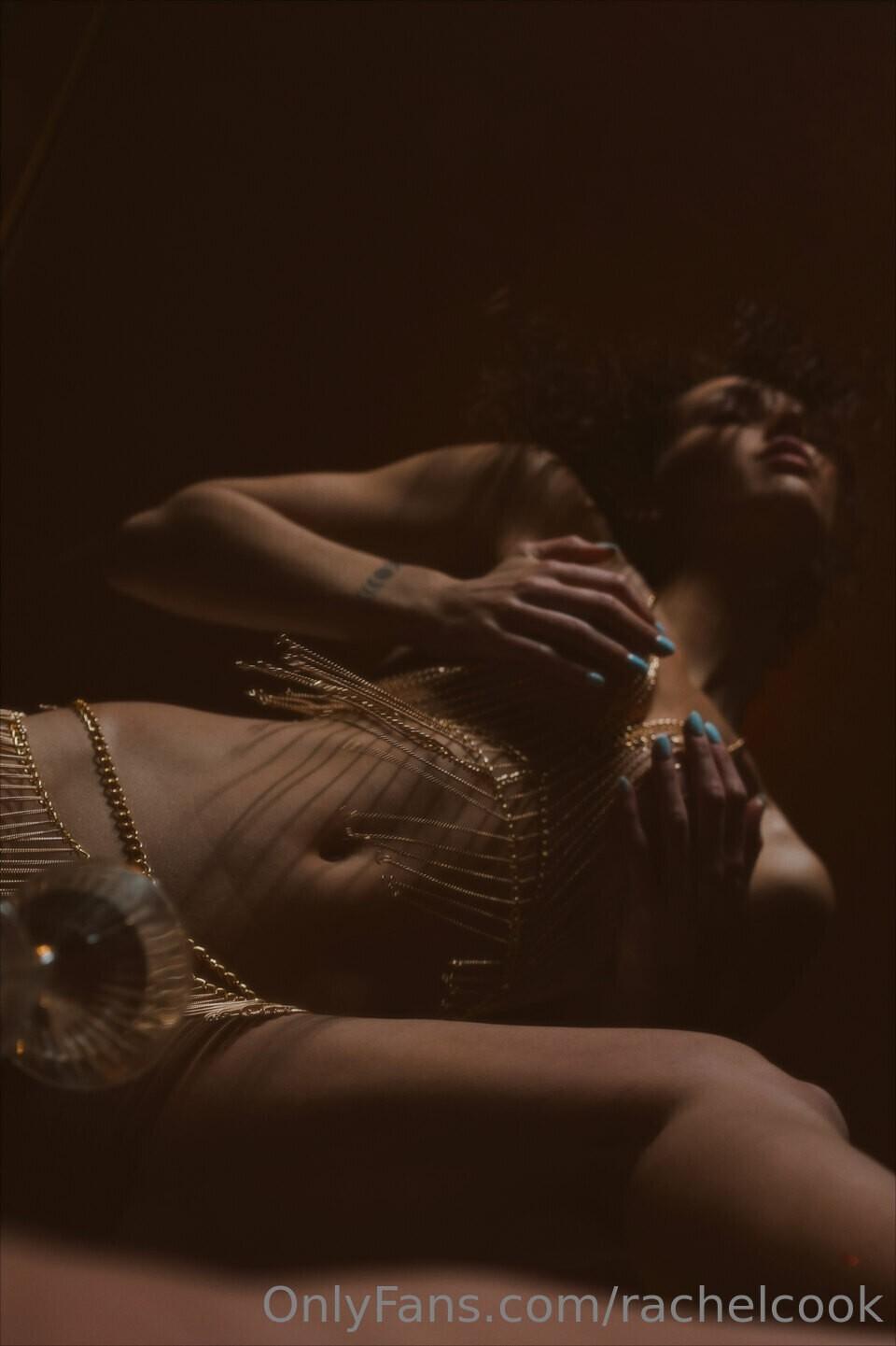 rachel cook nude chain lingerie posing set leaked wqwypq