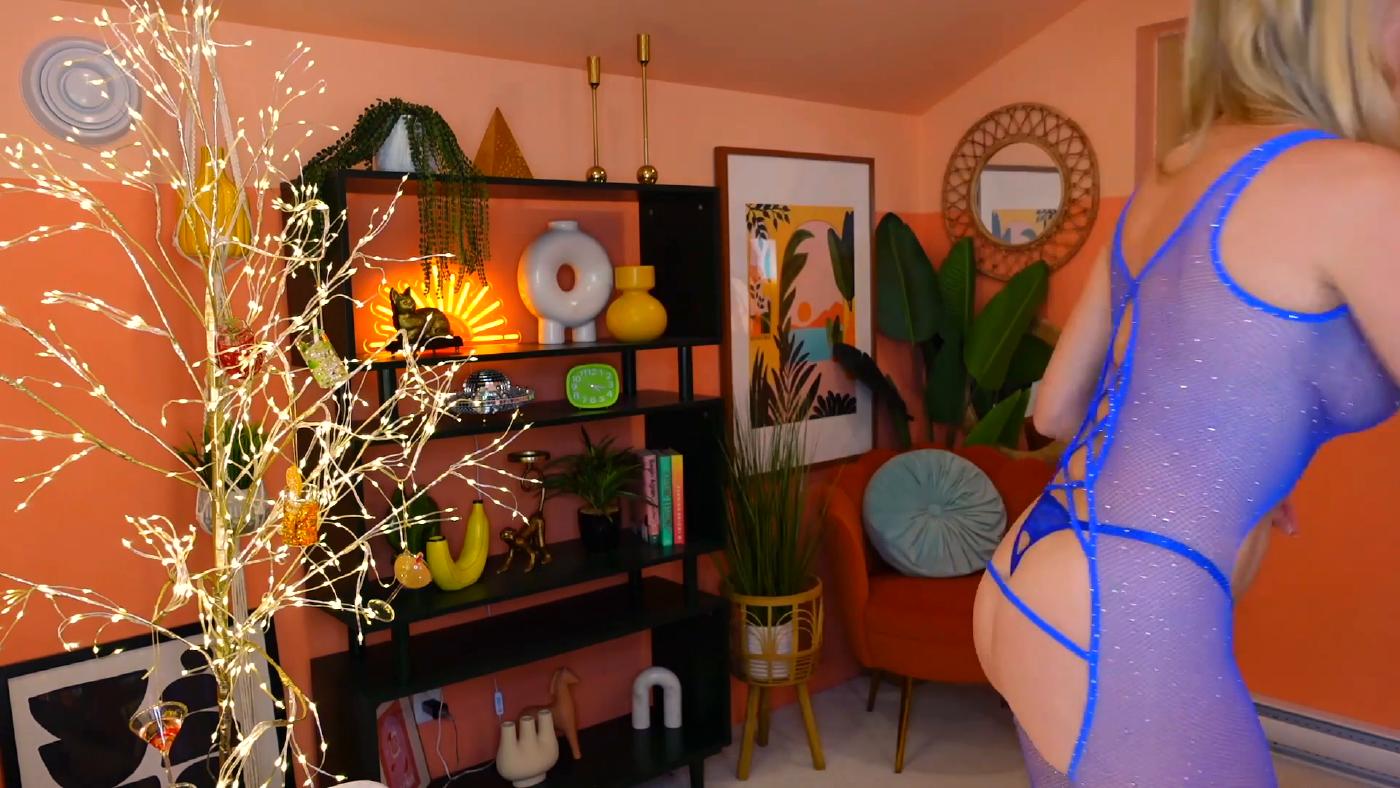 kat wonders 25 days of lingerie 2024 day 13 zlcnjm influencersgonewild