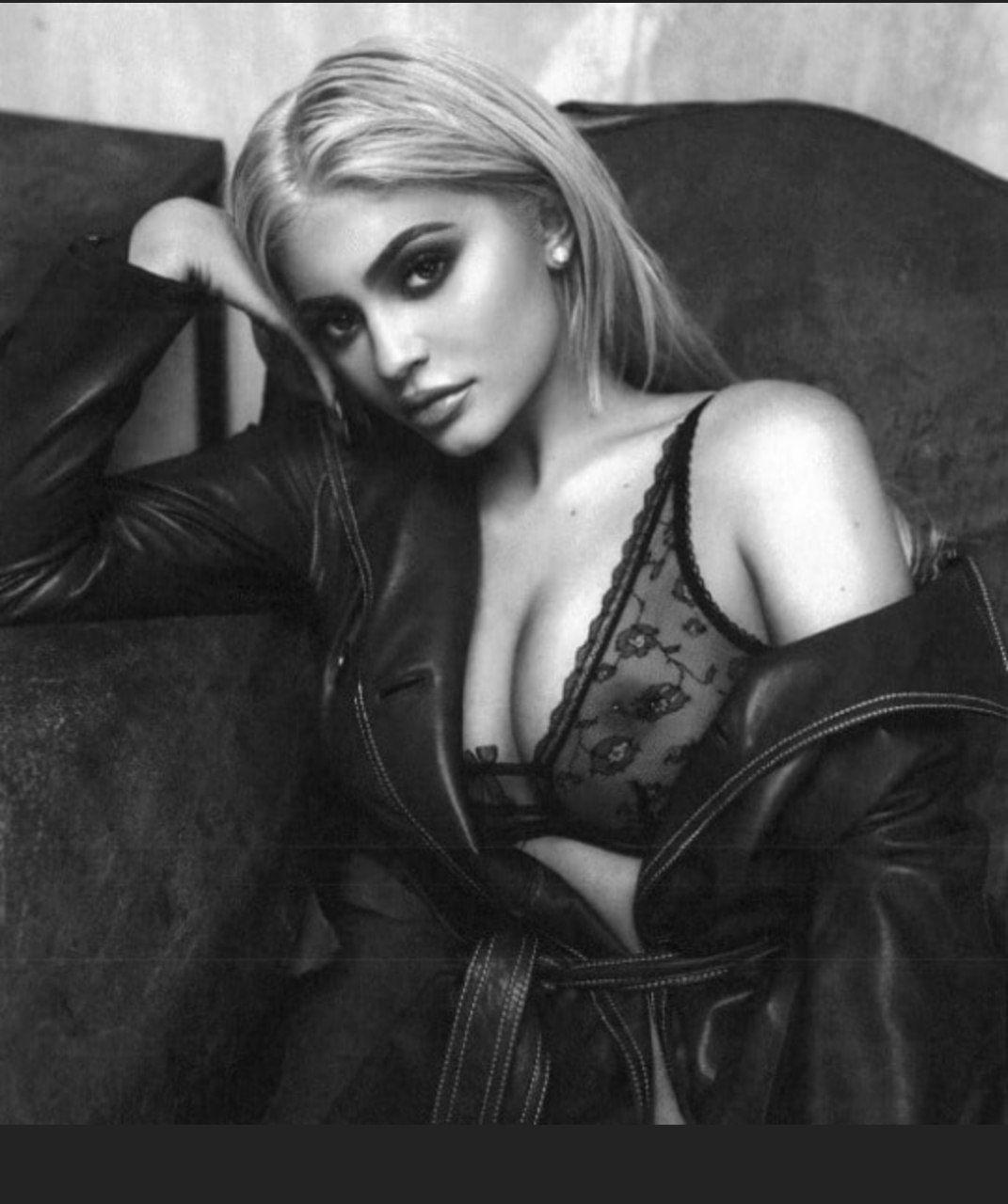 kylie jenner sheer see through lingerie nip slip set leaked zuvboe influencersgonewild