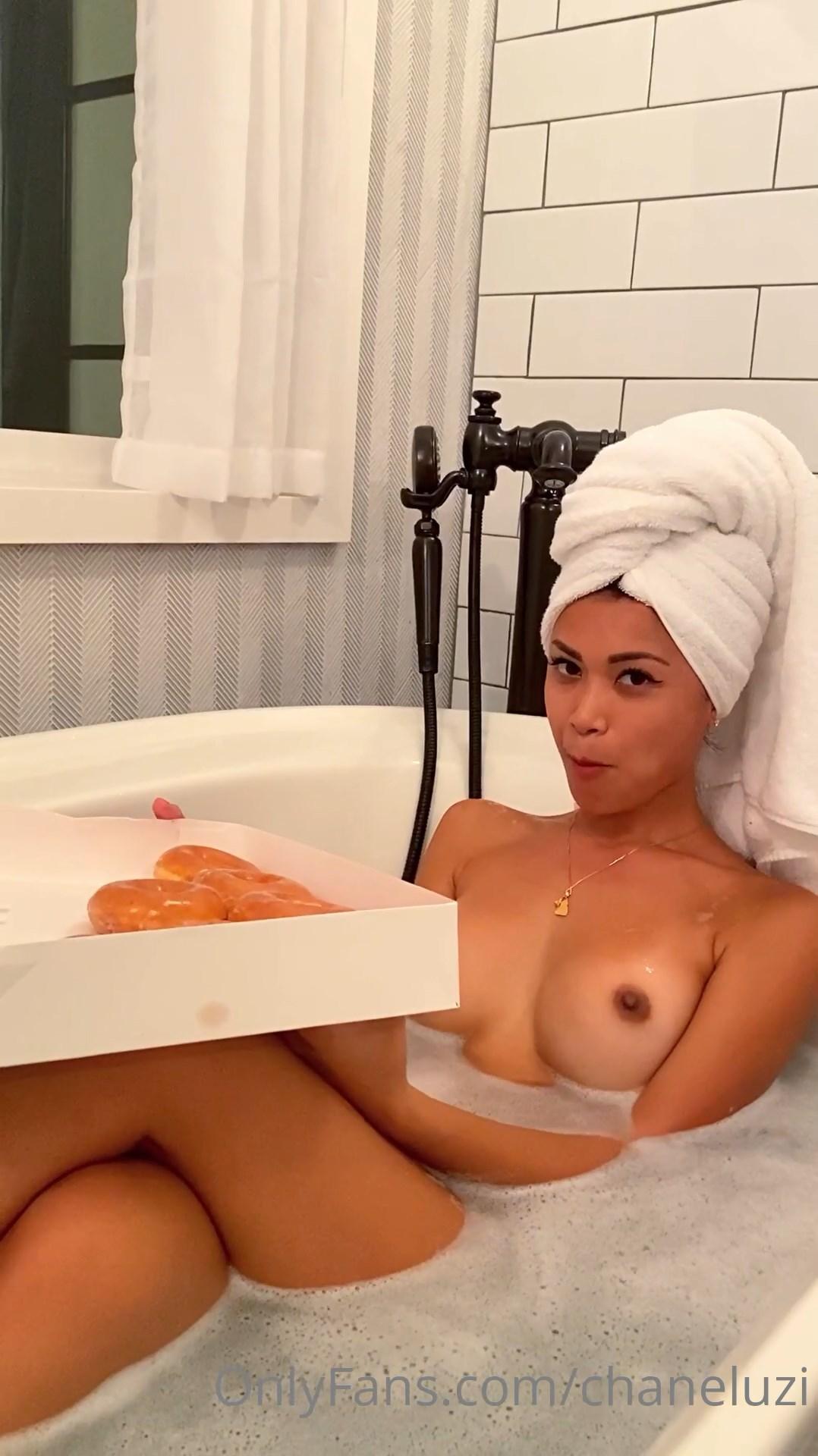 chanel uzi nude bathtub onlyfans video leaked pjdjex influencersgonewild