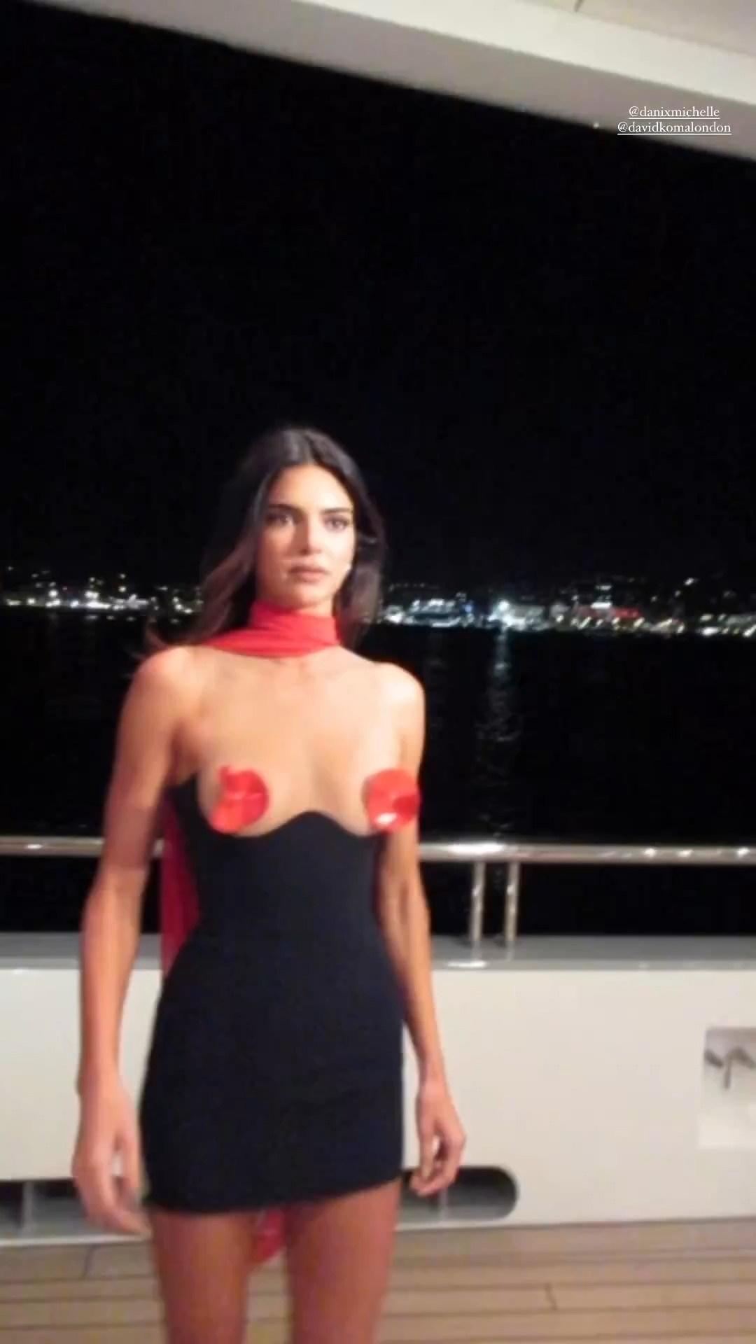 kendall jenner pasties dress candid video leaked zyfoqh influencersgonewild